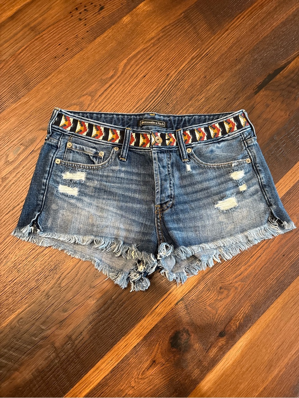 Abercrombie $ Fitch Boyfriend Short, Distressed, Aztec Vibes, Frayed Cowgirl, 28